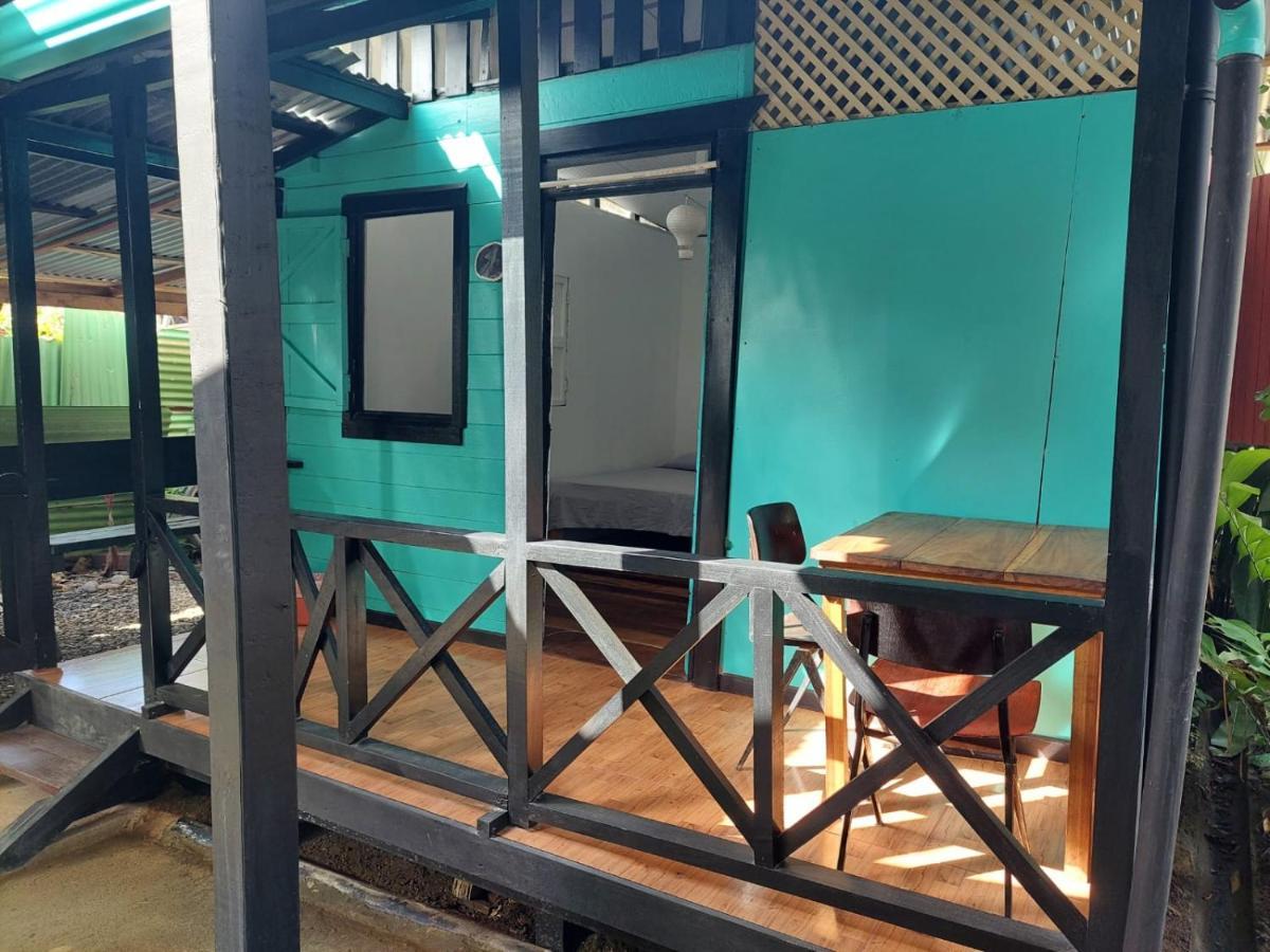 Mar Caribe PV Hotel Puerto Viejo de Talamanca Eksteriør billede