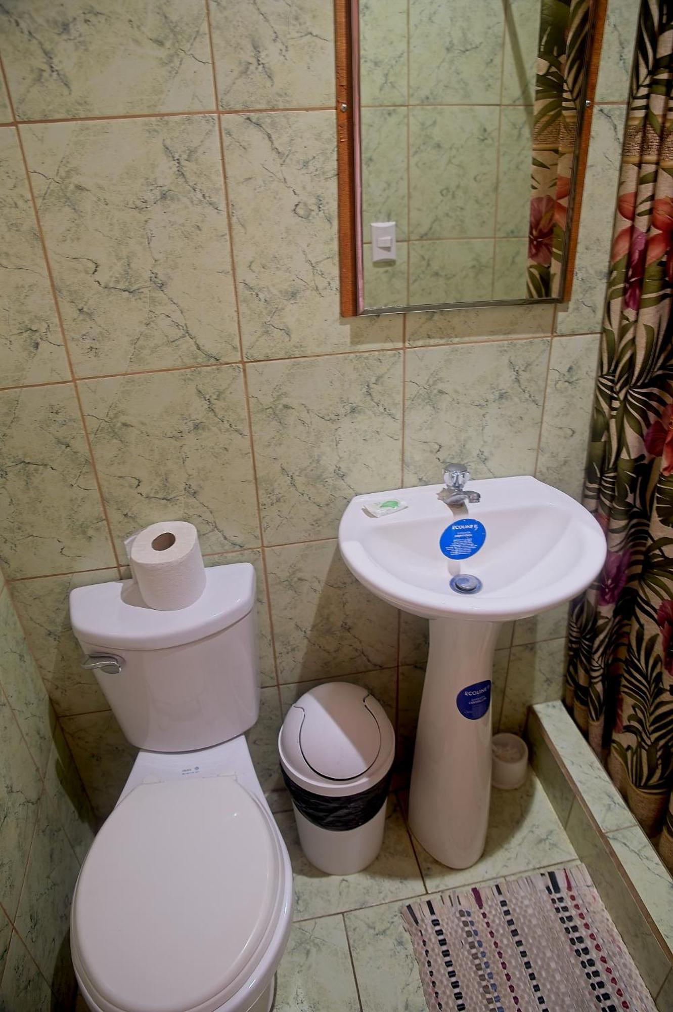 Mar Caribe PV Hotel Puerto Viejo de Talamanca Eksteriør billede